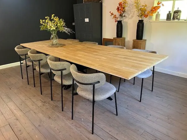 Eiken eettafel 300 x 110 cm met stalen poten